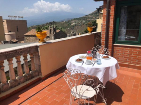 Casa Rando Mary's House Taormina